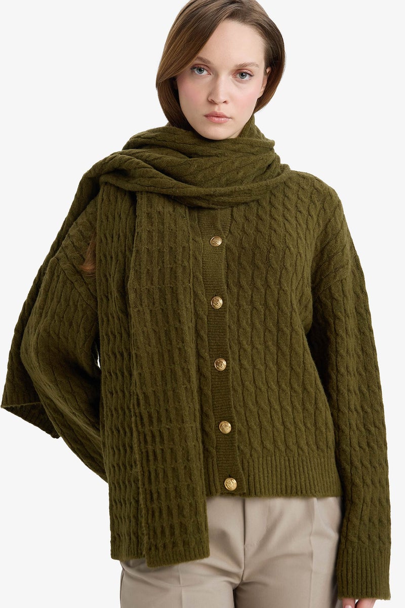 DeFacto Green Woman Relaxed Fit Round Neck Knit Cardigan Casual - Image 1